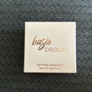 Basic beauty TRANSLUCENT SETTING POWDER